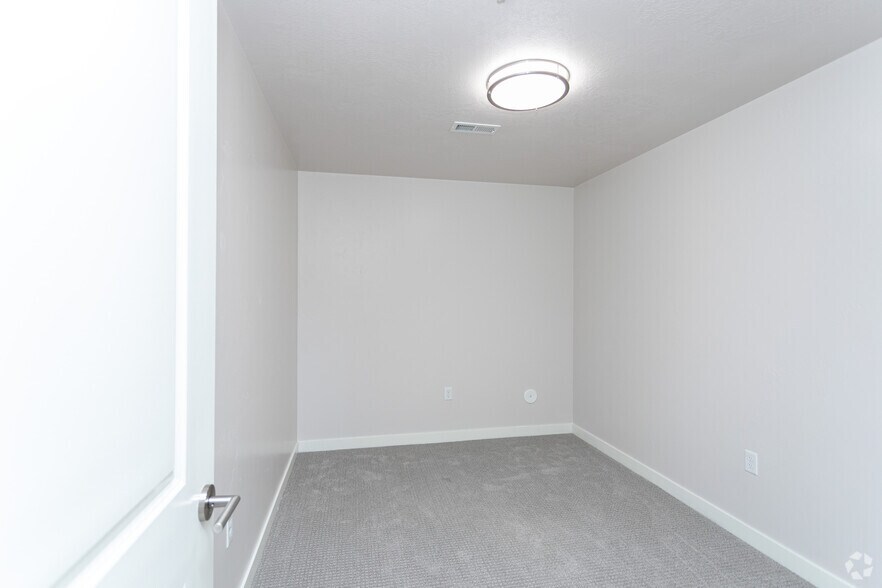 More Photos Of 360 S State St, Orem Apartments For Lease