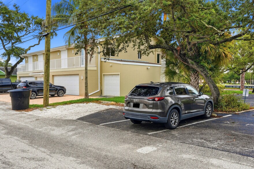 More Photos Of 7024 Central Ave, Saint Petersburg Medical For Sale