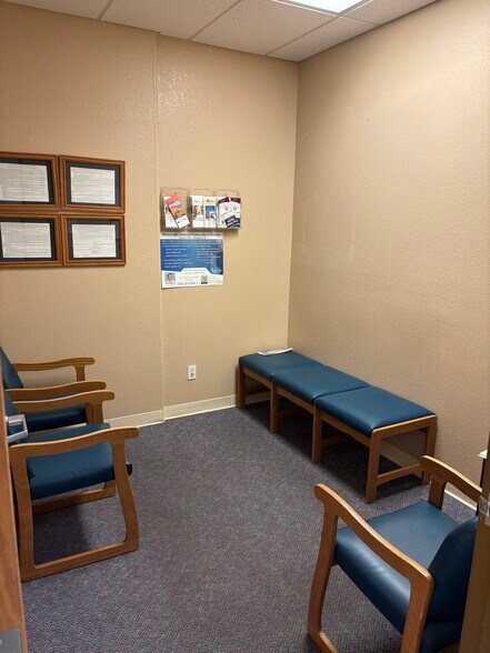 More Photos Of 2002 N Stockton Hill Rd, Kingman Medical For Sale