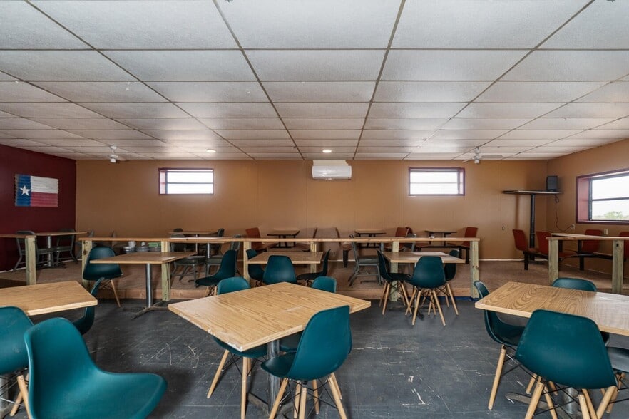 More Photos Of 9298 Texas 86, Silverton Restaurant For Sale