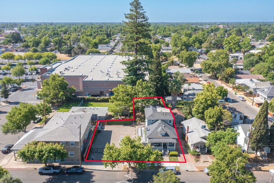 More Photos Of 4322 4th Ave, Sacramento Office Residential For Sale