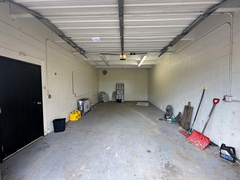 More Photos Of 3942 S Federal Blvd, Sheridan Freestanding For Sale