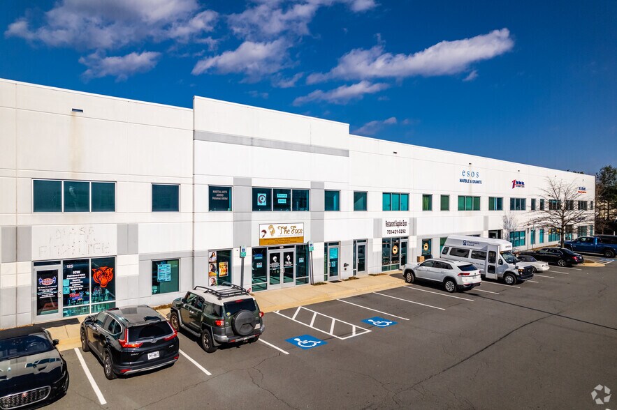 More Photos Of 21580 Atlantic Blvd, Sterling Warehouse For Lease