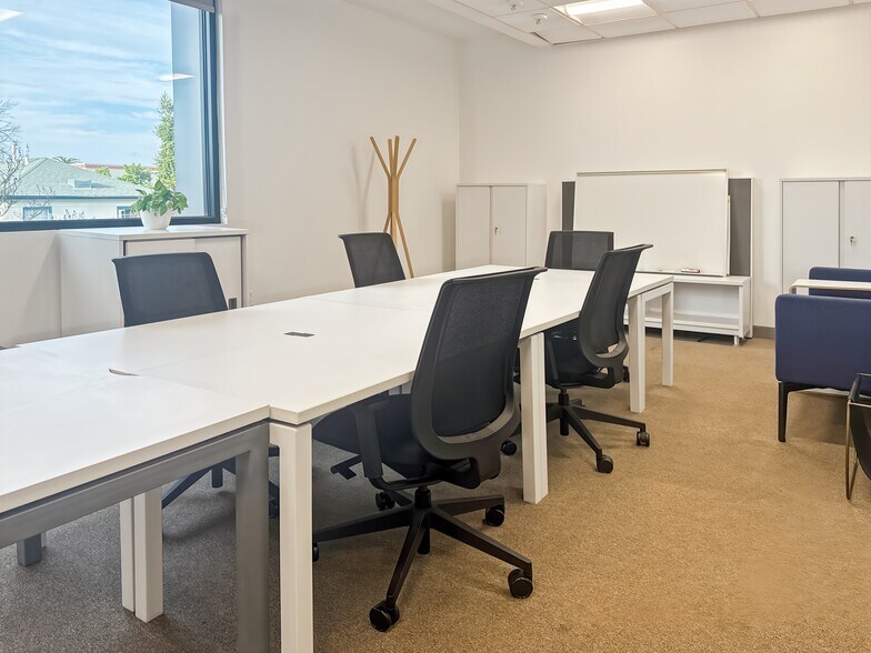 More Photos Of 1300 1st St, Napa Coworking Space