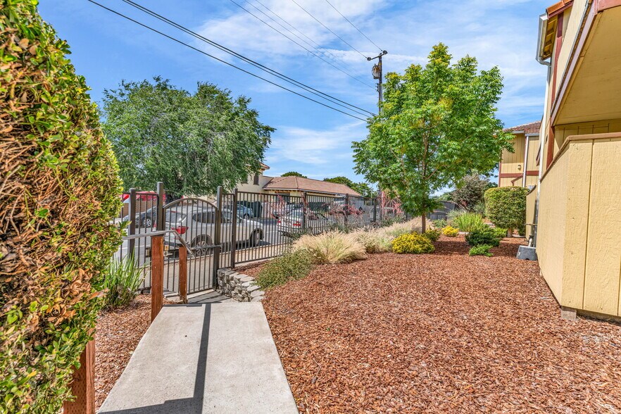 More Photos Of 2170-2180 Fremont St, Concord Apartments For Sale