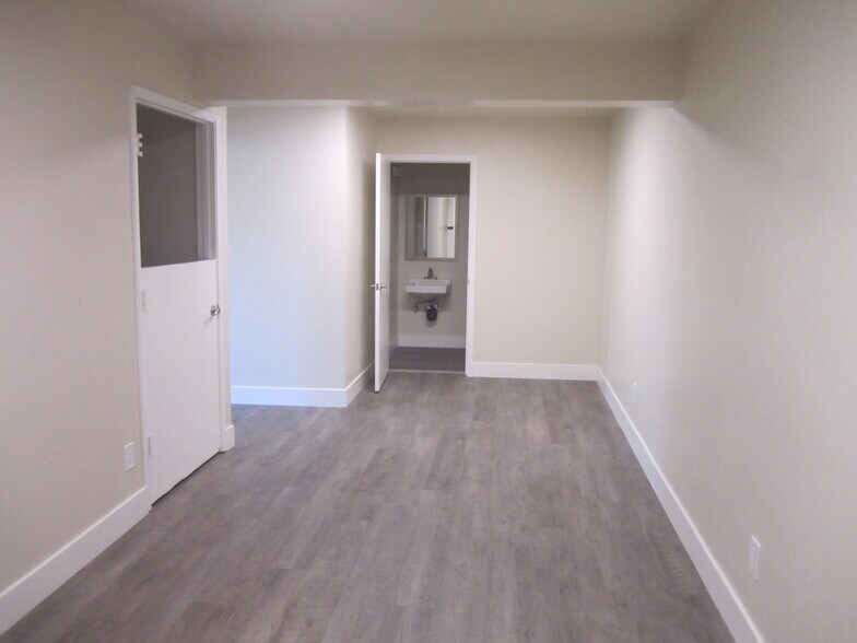 More Photos Of 1035 Park Ave, San Jose Storefront Retail Office For Lease