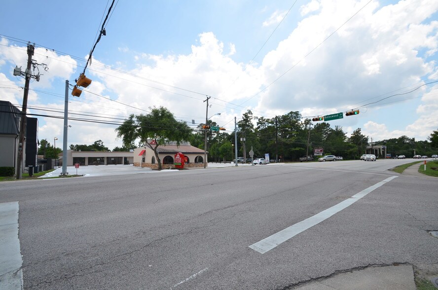 More Photos Of 14129 Memorial Dr, Houston Restaurant For Sale