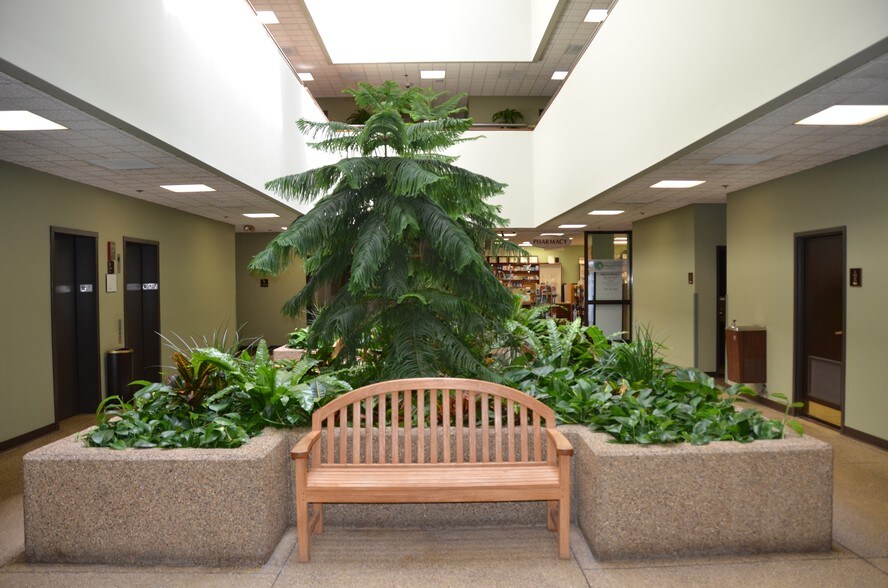 More Photos Of 2340 Highland Ave, Lombard Medical For Sale