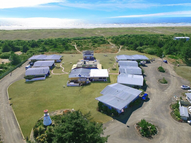 Primary Photo Of 3009 109 Rt, Copalis Beach Hotel For Sale