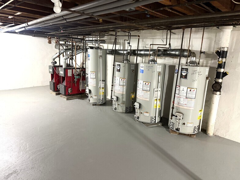 More Photos Of 7401 Woodbine Ave, Philadelphia Storefront Retail Residential For Lease