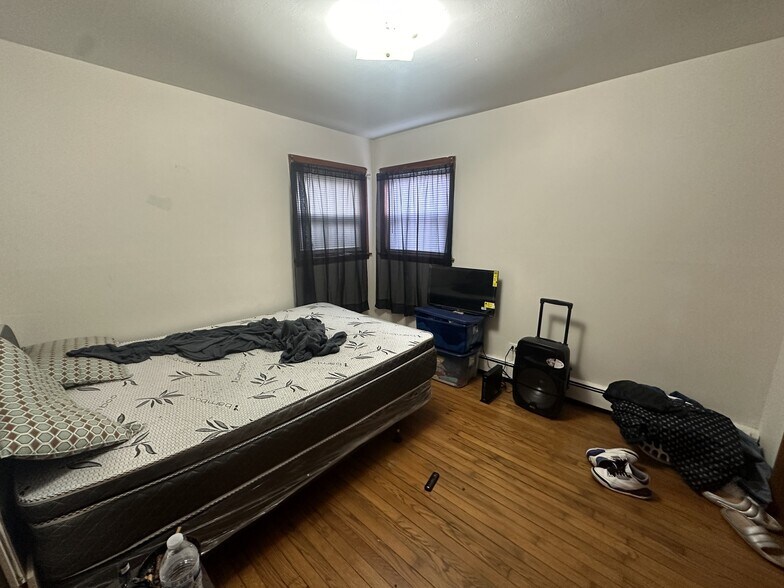 More Photos Of 9001-9007 S Cottage Grove, Chicago Apartments For Sale