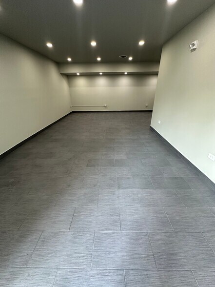 More Photos Of 784 Central Ave, Highland Park Office For Lease