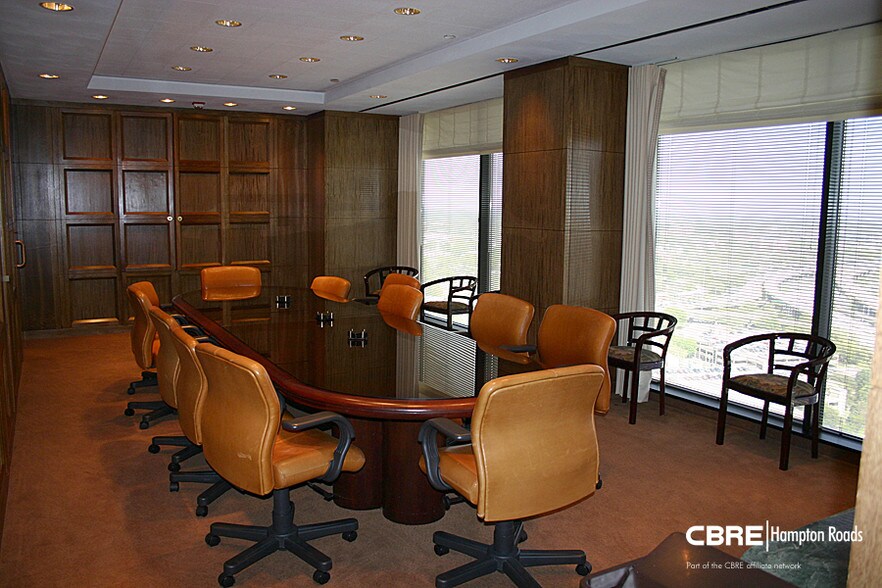 Photo of 25th Floor Ste 2525