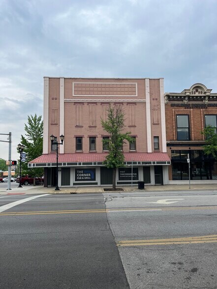 More Photos Of 102 Lincolnway E, Mishawaka Storefront For Lease