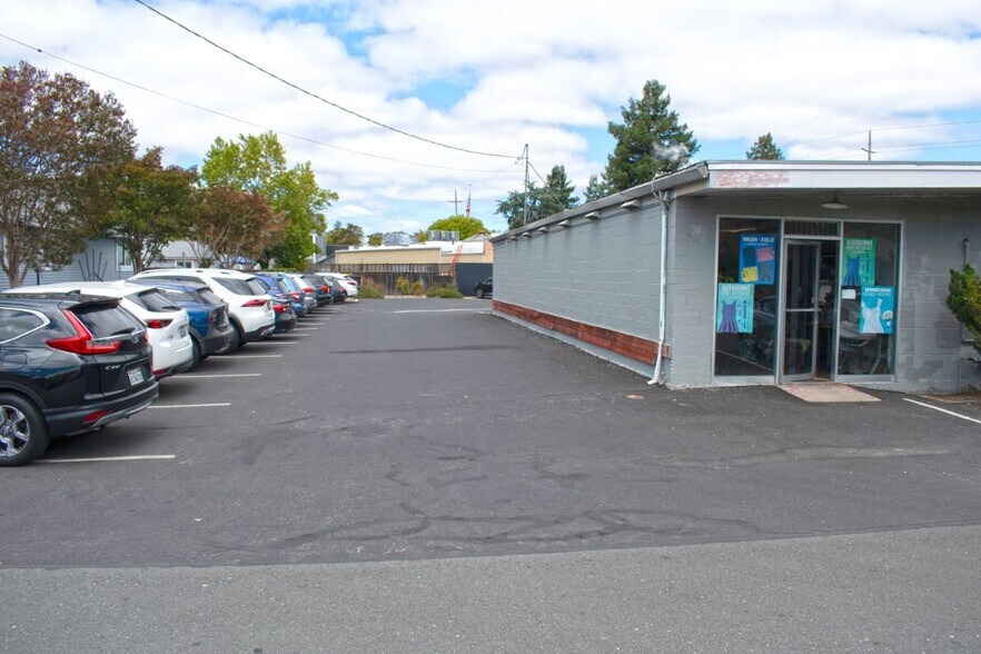 More Photos Of , Cotati General Retail For Sale