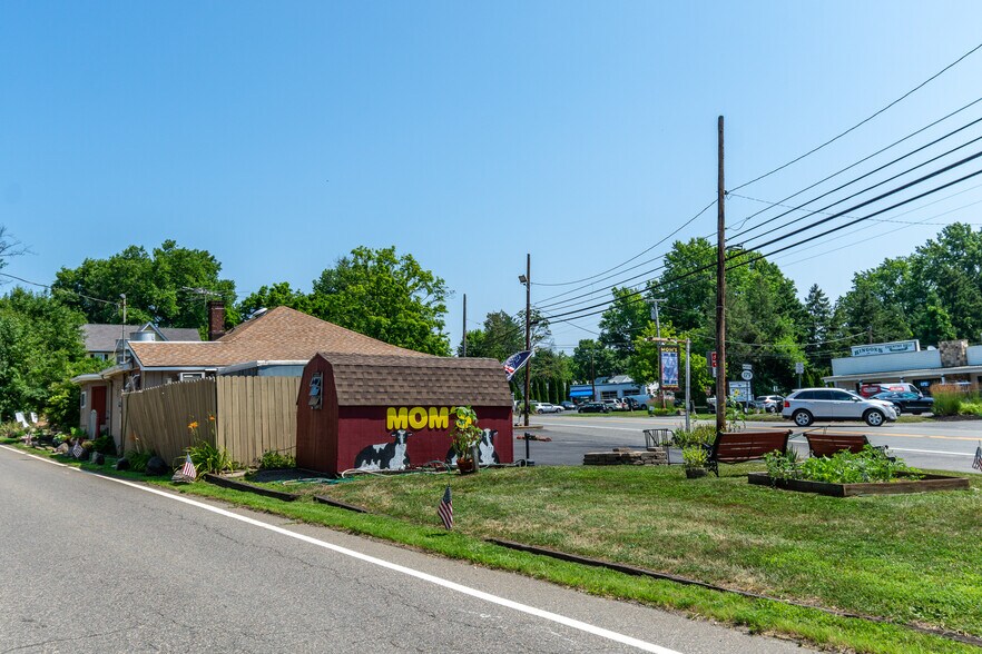 More Photos Of 36 John Ringo Rd, Ringoes Restaurant For Sale