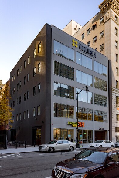 More Photos Of 220 W Congress St, Detroit Office For Lease
