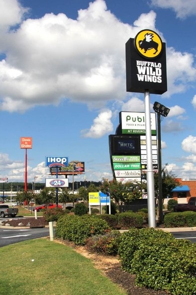 More Photos Of 195 Tom Hill SR Blvd, Macon-Bibb Unknown For Lease