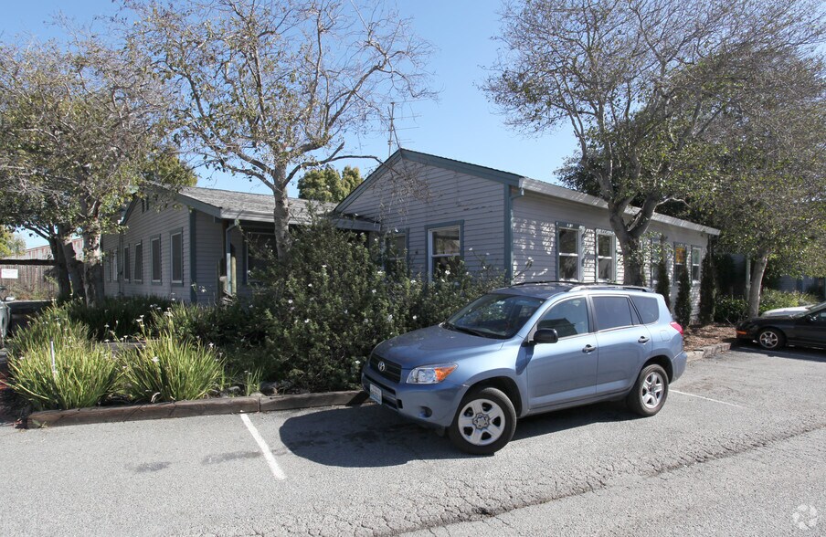 Primary Photo Of 3020 Bridgeway, Sausalito Office For Lease