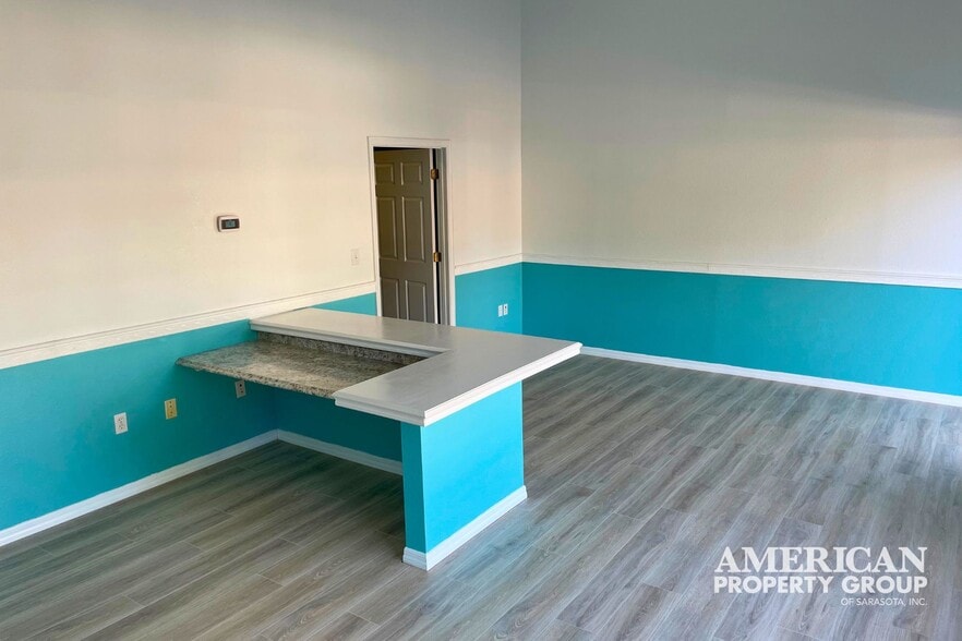 More Photos Of 19800 Veterans Blvd, Port Charlotte Warehouse For Sale