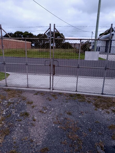 More Photos Of 21 Sunset Ave, Barrack Heights Land For Lease