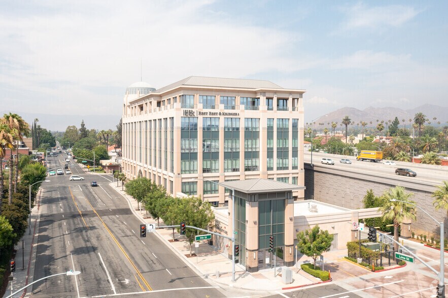 More Photos Of 3390 University Ave, Riverside Office For Lease