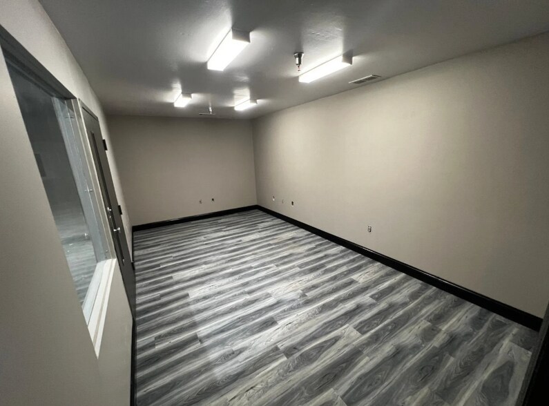 More Photos Of 780 King George Blvd, Savannah Warehouse For Lease