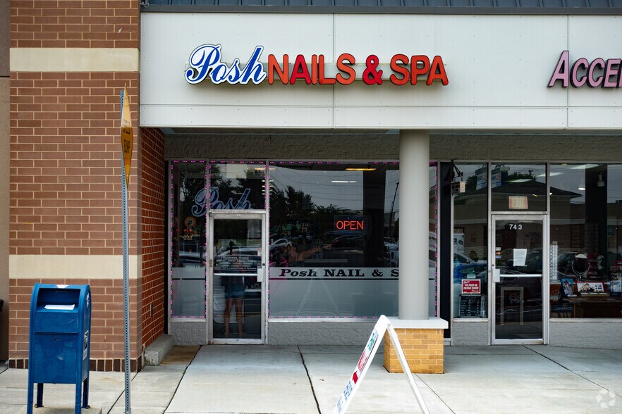 More Photos Of 711-783 Delsea Dr N, Glassboro Storefront For Lease
