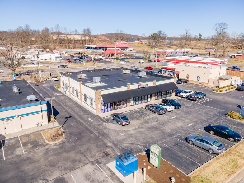 More Photos Of 2940 Paulena Dr, Bristol Storefront For Sale