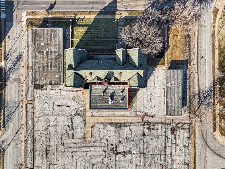 More Photos Of 4160 N KINGSHIGHWAY, Saint Louis Schools For Sale
