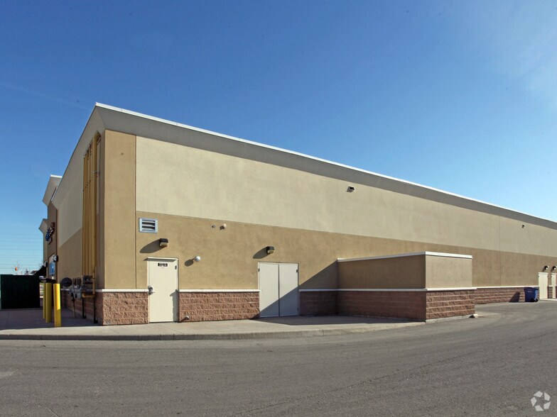More Photos Of 991 Taunton Rd E, Oshawa General Retail For Lease