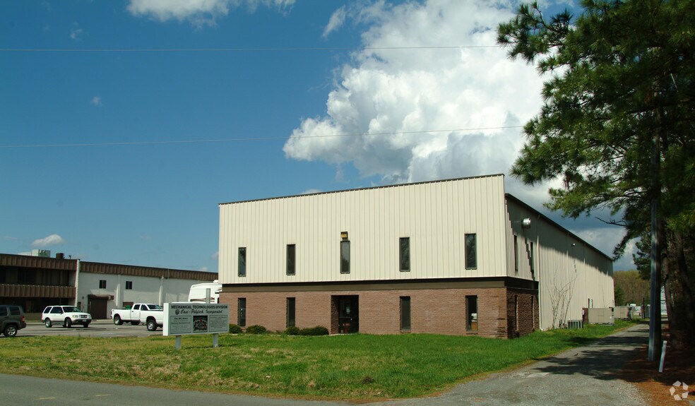 More Photos Of 11100 Air Park Rd, Ashland Warehouse For Sale