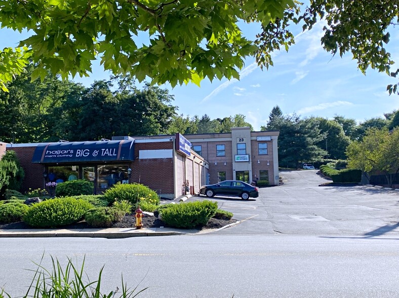 Primary Photo Of 23 Cambridge St, Burlington Storefront For Lease