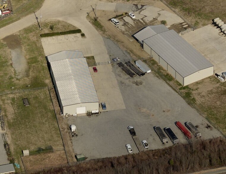 More Photos Of 3900 Industrial Cir, Bossier City Warehouse For Lease
