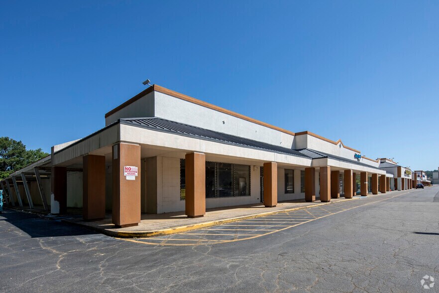 More Photos Of 9060-9098 Parkway E, Birmingham Unknown For Lease