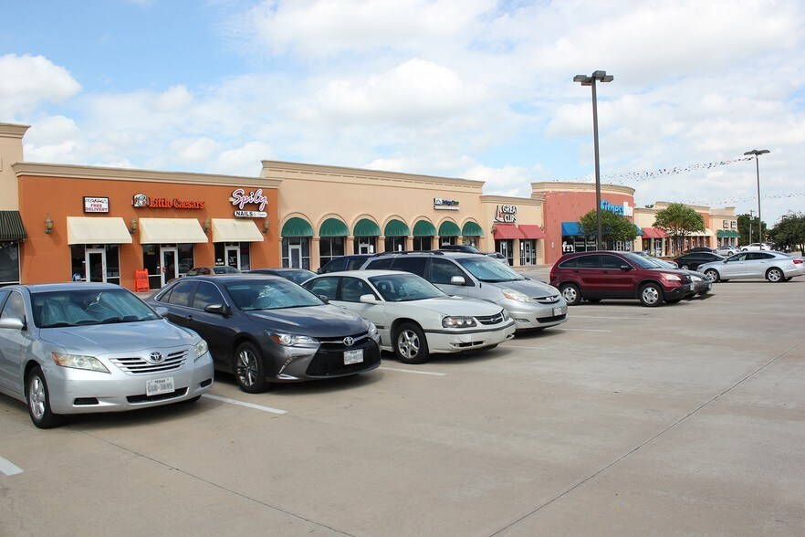 More Photos Of 6801 Rufe Snow Dr, Watauga Unknown For Lease