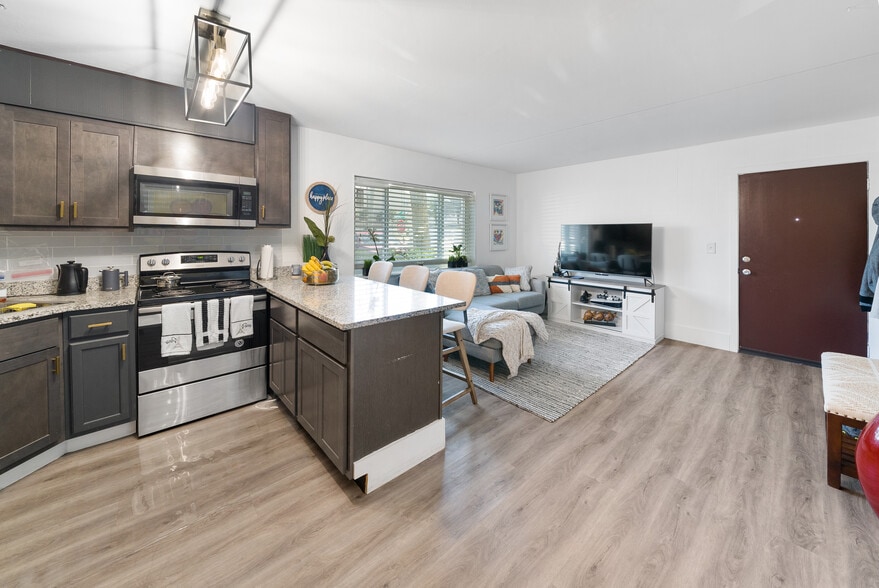 More Photos Of 480 Santa Rosa Blvd, Fort Walton Beach Apartments For Sale