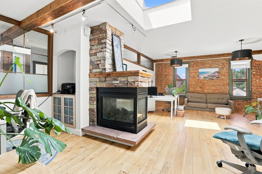 More Photos Of 300-306 Elati St, Denver Office For Sale