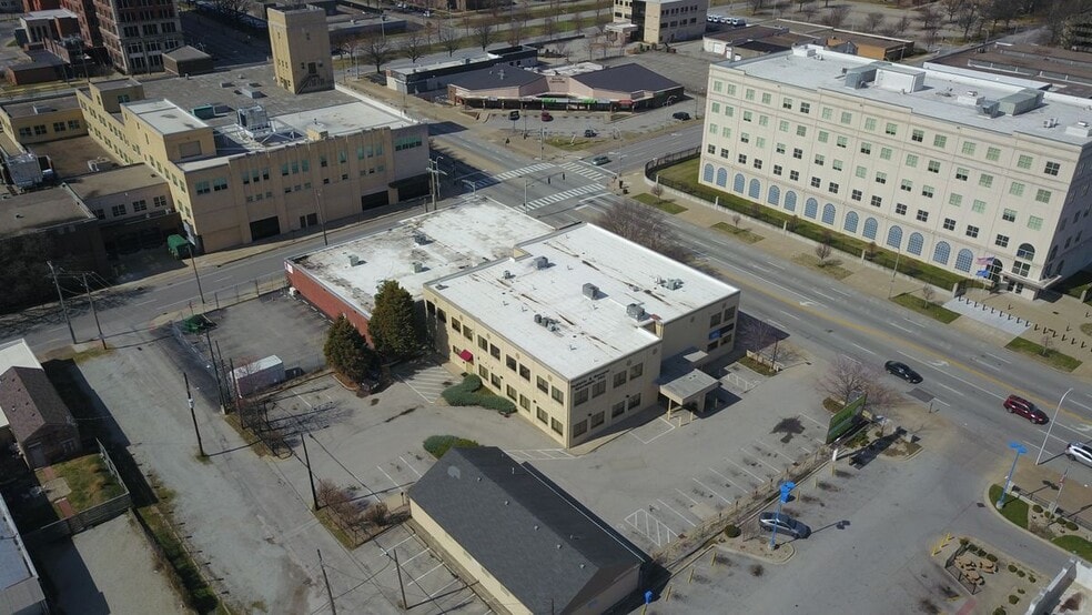 More Photos Of 720 W Broadway, Louisville Medical For Lease