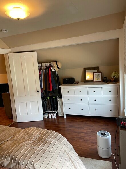 More Photos Of 6 Summitt St, Ivoryton Storefront Retail Residential For Sale