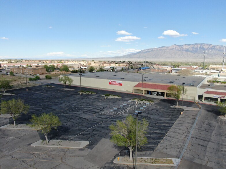 More Photos Of 1630 Rio Rancho Blvd SE, Rio Rancho Storefront For Sale
