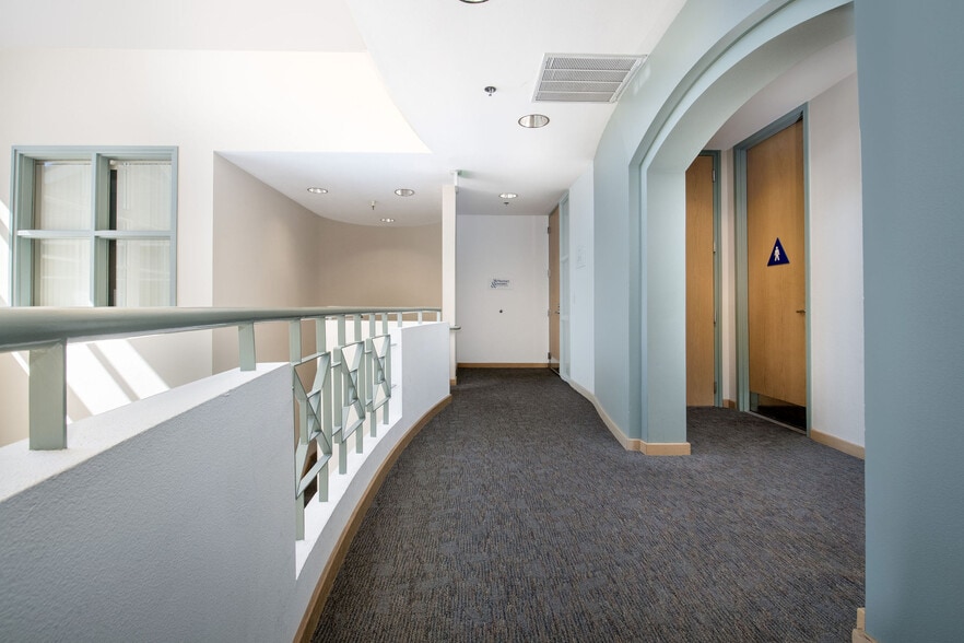 More Photos Of 350 Crown Point Cir, Grass Valley Office For Lease