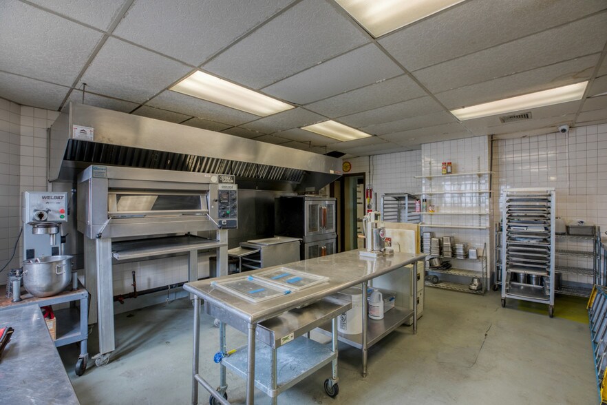 More Photos Of 1105 Main St, West Springfield Restaurant For Sale