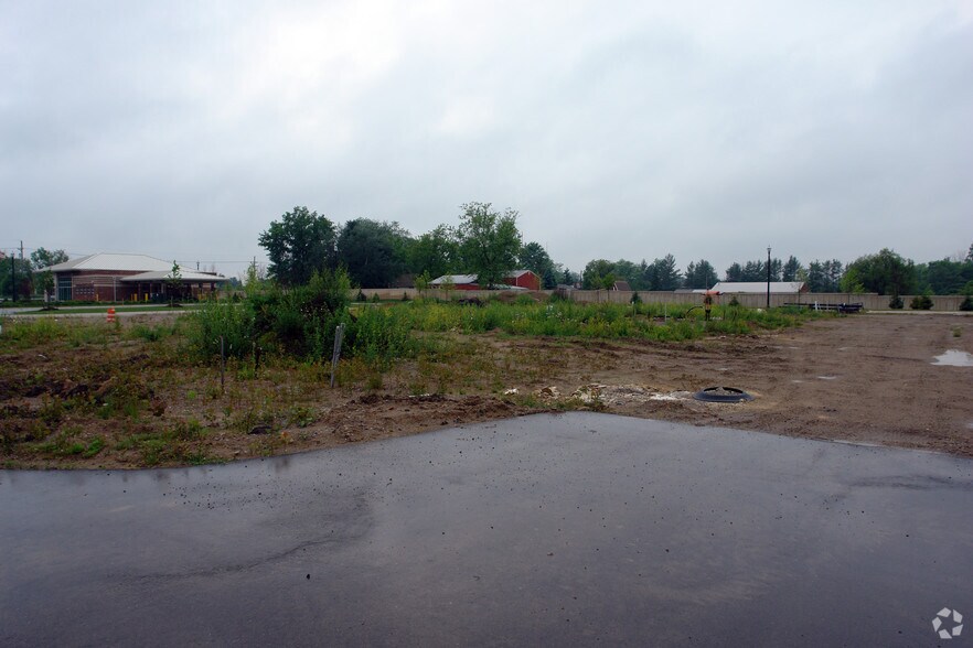 More Photos Of 57090 Ten Mile Rd, South Lyon Unknown For Lease