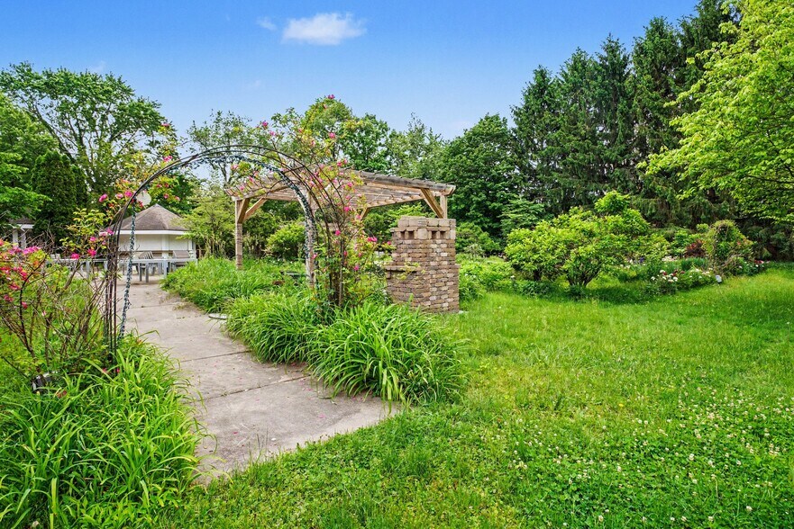 More Photos Of 24460 Adams Rd, South Bend Restaurant For Sale