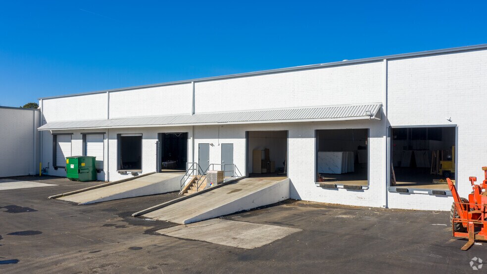 More Photos Of 6552-6572 Interstate Ct, Norcross Distribution For Lease