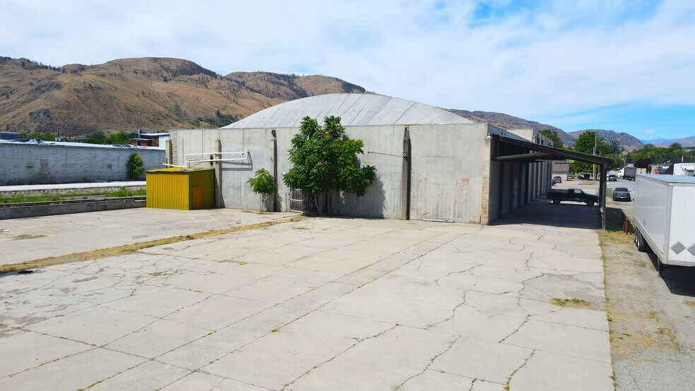 More Photos Of 602 Apple Way Ave, Oroville Warehouse For Sale