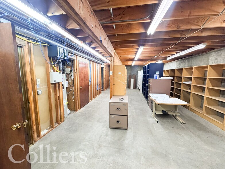 More Photos Of 404 E Elm St, Caldwell Medical For Sale