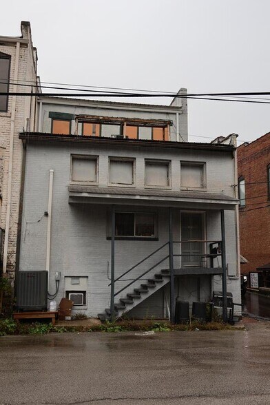 More Photos Of 482 Main St, Hazard Office Residential For Sale
