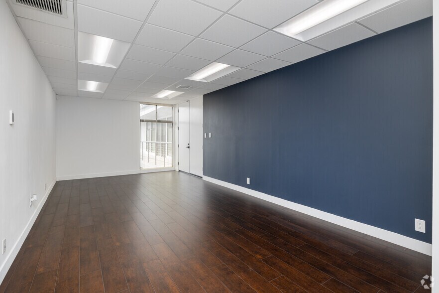 More Photos Of 1510-1512 11th St, Santa Monica Telecom Hotel Data Hosting For Lease